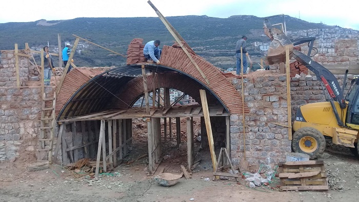 Hereke Kalesinde almalar Sryor