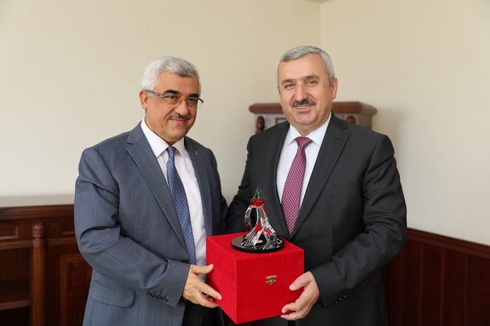 Bakan Barandan Aksaka ziyaret