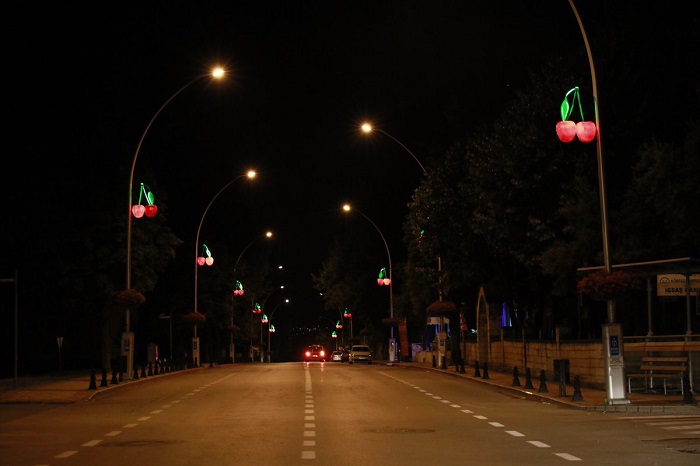 Krfeze Kiraz Figrl Aydnlatma Direkleri 