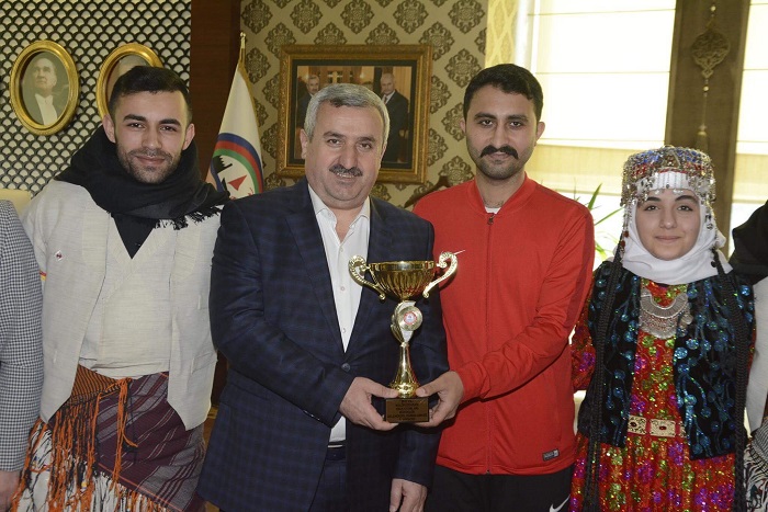 Halk Oyunlar Ekibi Krfezin Gururu Oldu