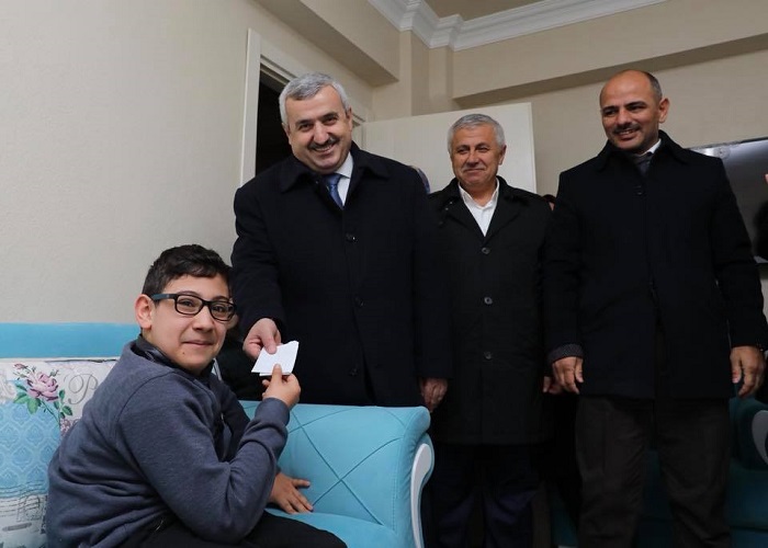 Sezerin O Hayali Geree Dnecek