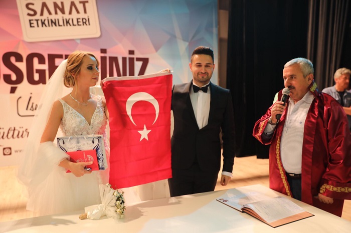Bakan, En Gzel Anlara Ortak Oldu