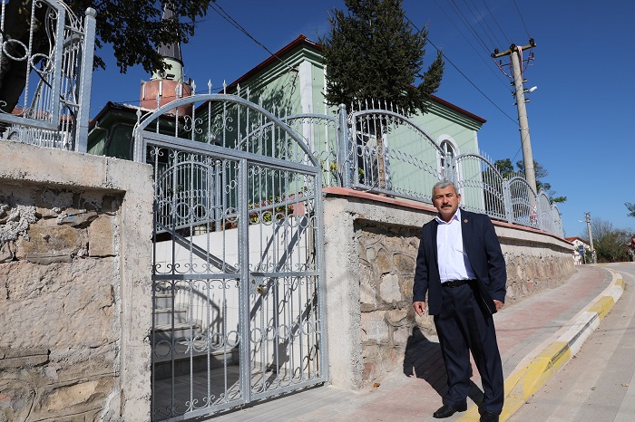 BELEN MUHTARI YAVUZDAN BAKAN BARANA TEEKKR