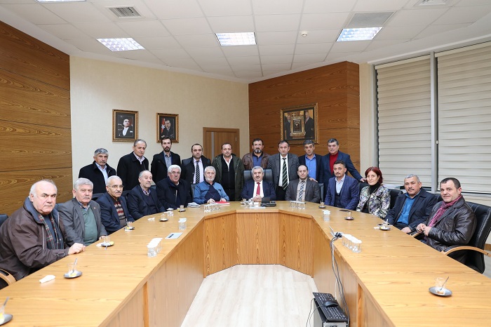 Krfezli Muhtarlardan Hizmet Teekkr