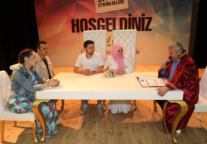 Nikh Tamam, Dn Eyllde