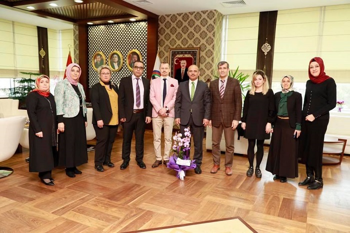 St, "Dayanma inde Hizmet Edeceiz"