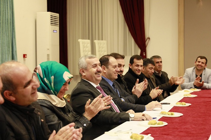 BR GNDE  MAHALLEDE TEKLATLARLA BULUTU