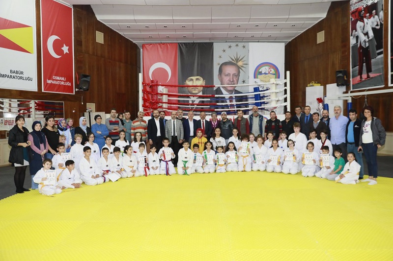 Minik tekvandoculardan Mehmetie destek