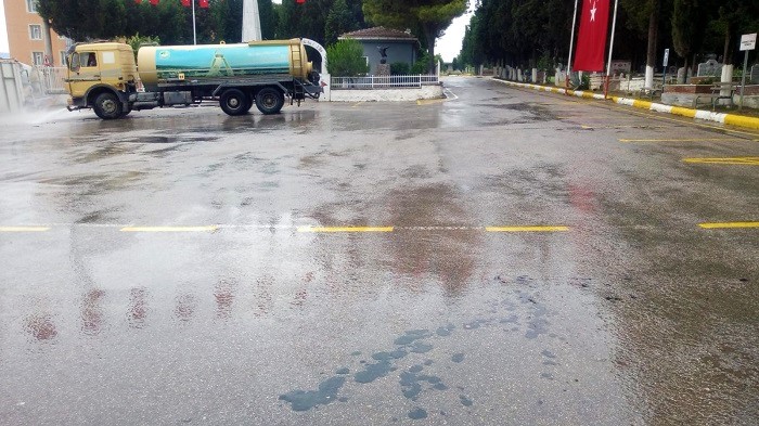 Mezarlklarda Bayram Temizlii